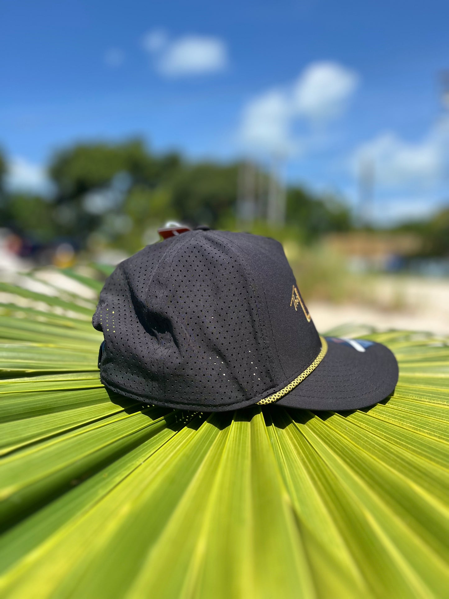 Lagoon Tritech Black/Yellow Trucker With Rope