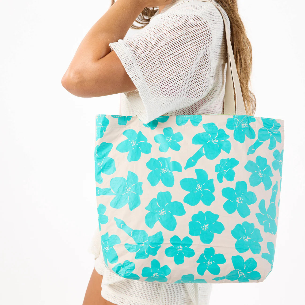Aloha Puakenikeni Buds Rvs Tote
