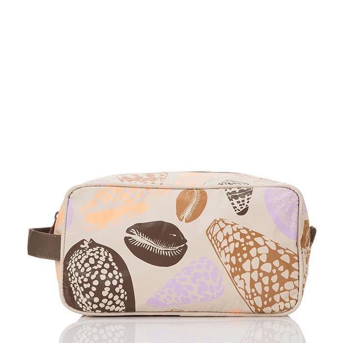 Shoreline Dopp Kit