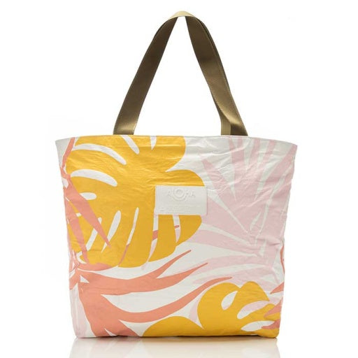 Tropics Day Tripper