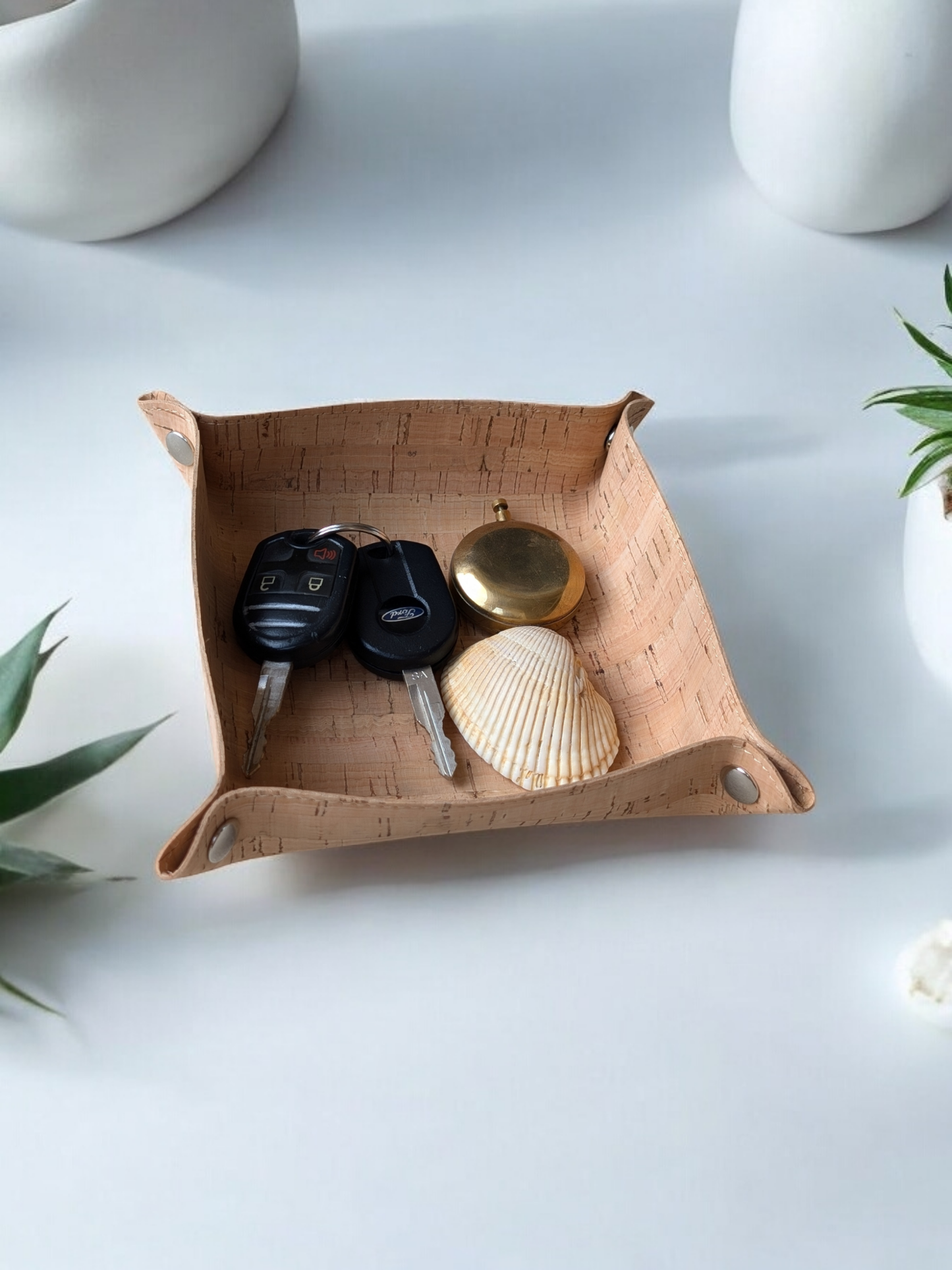KORK Cork Tray With L'oil by Lexi Organic Candle Vanilla Spice