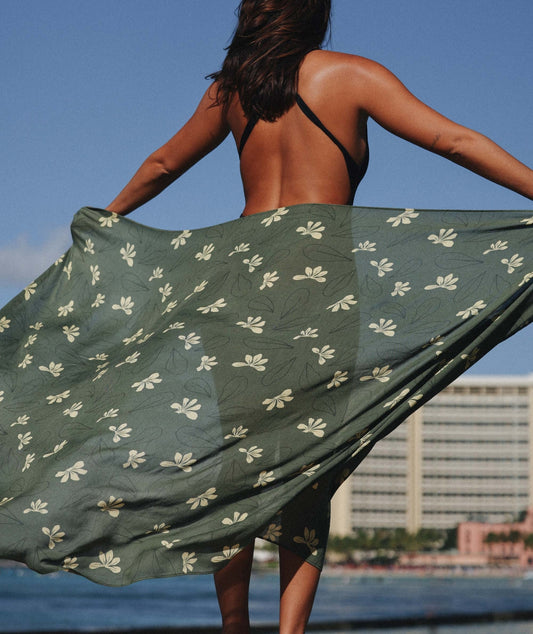 Tag Aloha Naupaka Pareo